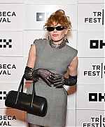 Natasha Lyonne Archives